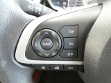 【ステアリングスイッチ】ステアリングのスイッチでメーターディスプレイ操作が行えます。