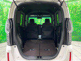 普段のお買い物や通勤、送迎等に十分な荷室スペースを確保しております。セカンドシートを倒すと、大きな荷物の積載も可能です♪