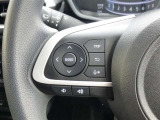 ステアリングに各種スイッチが付いてますのでとっても便利です。