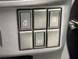 【パワースライドドア】スマートキーや運転席のスイッチでスライドドアの開閉が可能♪電動だから力を入れてドアを開ける必要が無く、小さいお子様でも、重い荷物を持っている時もラクに開け閉めできます♪