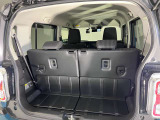 【ラゲッジスペース】ラゲッジスペースは広々です。ほかにもシートアレンジが可能です。