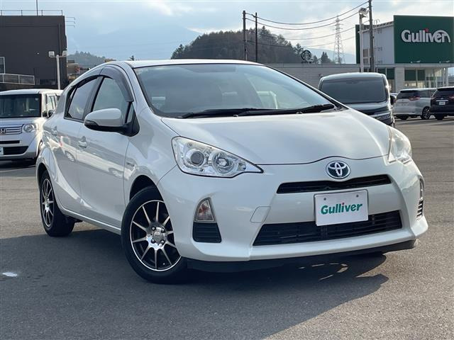 アクア 1.5 G ブラックソフトレザーセレクション 本革シート 修復歴無し