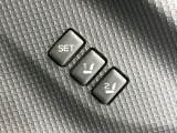 【メモリー機能付きパワーシート】ドライバーごとに設定したシート位置を記憶して、ボタン一つで切り替えできる便利な機能!運転する方が複数名いらっしゃるご家庭におすすめです♪