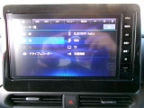 フルセグTV、Bluetoothなど好きな音楽を聴きながらドライブ。