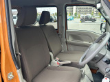 【フロントシート】見晴らしのいい前席なので狭い路地も運転がしやすいですよ◎