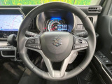 【純正革巻きステアリング】上質な革を使用することで、手にしっかり馴染みとても運転しやすいハンドルです♪