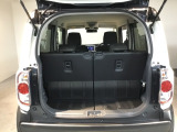 コンパクトボディーなのに、荷室はこんなに広々!たくさん荷物が積めますよ。