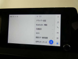 8インチ、ディスプレイオーディオ装着。スマホと通信ができてナビや好きな音楽を楽しめます。