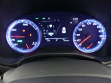 視認性の良いスピードメーターですね。夜も見やすく表示されますので運転が楽しくなります。