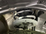 お車を安心してお乗りいただく為には、足回りの定期点検が欠かせません。サービスサポート(有償保証)では無料点検もご提供しており、安心のカーライフをお過ごしいただけるサポート体制が整っています。