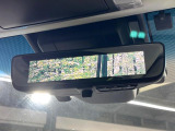 【デジタルインナーミラー】後席の大きな荷物や同乗者で後方が確認しづらい時でも安心!カメラが撮影した車両後方の映像をルームミラー内に表示。クリアな視界で状況の確認が可能です!
