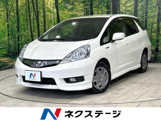 フィットシャトルハイブリッド 1.3 スマートセレクション ファインライン 