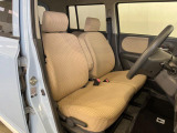 運転席シート廻りは使用感も少なく、良好な状態となっています。丁寧に使われていたことがよくわかりますね。
