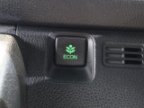 ECONスイッチの効果とあなたの運転で、クルマと力をあわせ「燃費向上=ガソリン代の節約=CO2 削減」のチャレンジをお楽しみください。