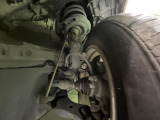 お車を安心してお乗りいただく為には、足回りの定期点検が欠かせません。サービスサポート(有償保証)では無料点検もご提供しており、安心のカーライフをお過ごしいただけるサポート体制が整っています。