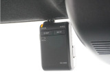 ◆ドライブレコーダー◆映像・音声などを記録する自動車用の装置です。 もしもの事故の際の記録はもちろん、旅行の際の思い出としてドライブの映像を楽しむことができます。
