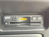 【ETC】高速道路の料金所をストレスなく通過!話題のスポットやサービスエリアに多い「スマートIC」利用時は必須のアイテムです。当店でセットアップを実施、ご納車当日からすぐにご利用いただけます!