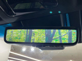 【デジタルインナーミラー】後席の大きな荷物や同乗者で後方が確認しづらい時でも安心!カメラが撮影した車両後方の映像をルームミラー内に表示。クリアな視界で状況の確認が可能です!