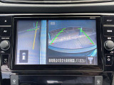 アラウンドビューモニターは前方や側面を映し出すことも可能ですので発進時の確認や幅寄せ離合時などにとても便利です。