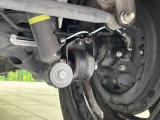 お車を安心してお乗りいただく為には、足回りの定期点検が欠かせません。サービスサポート(有償保証)では無料点検もご提供しており、安心のカーライフをお過ごしいただけるサポート体制が整っています。
