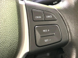 【クルーズコントロール】高速道路もラクラク走行。アクセルを離しても一定速度で走行ができ、長距離運転時の負担を軽減!加速・減速も簡単なスイッチ操作で調整できます。