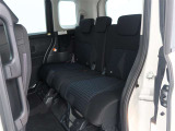 ゆとりある広々とした車内空間は、ドライブを始め買い物やレジャーなど、幅広く活躍します。一人でもみんなとでもお出かけを楽しみましょう!