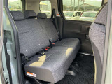 ゆとりある広々とした車内空間は、ドライブを始め買い物やレジャーなど、幅広く活躍します。一人でもみんなとでもお出かけを楽しみましょう!