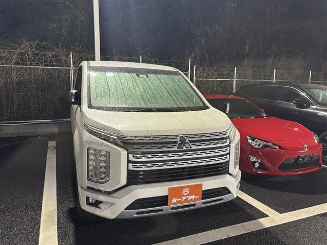 デリカD:5 2.2 P 4WD 禁煙車 ワンオーナー 純正10型ナビ