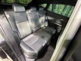 後部座席も気になるようなキズ・汚れやへたり等、大きなダメージはなく、良好な状態です。