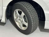 冬タイヤ(15インチアルミホイール) タイヤサイズ 195/65R15