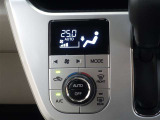 オートエアコンを装備しております!自動で調整してくれますので、車内も快適です☆