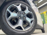 【純正15インチアルミホイール】外観にマッチした純正アルミホイールを装着しております。各種社外アルミホイールや、スタッドレスタイヤも取扱いしております。是非ご相談ください♪