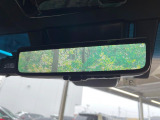 【デジタルインナーミラー】後席の大きな荷物や同乗者で後方が確認しづらい時でも安心!カメラが撮影した車両後方の映像をルームミラー内に表示。クリアな視界で状況の確認が可能です!