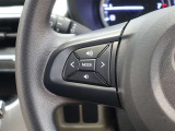 ステアリングスイッチ付きなので、各部の操作がしやすいです!