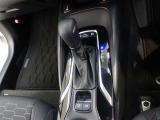 ストレート式のシフトレバーを採用しております♪シンプルなので、誰でも使いやすいですネ☆