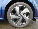 右前アルミホイール