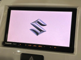 【純正ナビ】人気の純正ナビを装備。オーディオ機能も充実しており、Bluetooth接続すればお持ちのスマホやMP3プレイヤーの音楽を再生可能!毎日の運転がさらに楽しくなります!!