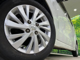 【純正オプション14インチアルミホイール】純正オプションホイールを装着。走行性能の向上に加え、外観もよりスタイリッシュになっています。