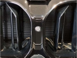 【キドニーグリル】BMWは約90年もの間、ほぼ全ての車両にひと目でBMWだと分かるこの特徴的なフロントグリルが備えられ、デザイン・アイコンとして親しまれてきました。