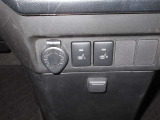 寒さが苦手な女性に嬉しいシートヒーターが付いています。(運転席&助手席)