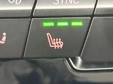 ●フロントシートヒーティング:運転席・助手席共に三段階で調節が可能なシートヒーターを装備しております。季節を問わず快適にご使用いただけます。