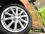 【14インチアルミホイール】外観にマッチしたアルミホイールを装着しております。各種アルミホイールや、スタッドレスタイヤも取扱いしております。是非ご相談ください♪