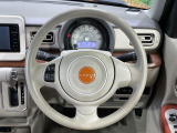 【純正革巻きステアリング】上質な革を使用することで、手にしっかり馴染みとても運転しやすいハンドルです♪