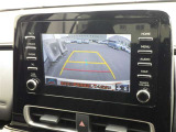 バックモニターが付いているため、車庫入れも安心です!