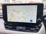 純正ナビを装備。タッチパネル式で使いやすく、お出かけもラクラクです。