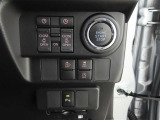両側電動のスライドドアで楽々スムース!運転席からも開閉の操作もできます♪キーのスイッチひとつで自動開閉できる便利な機能もついてます♪