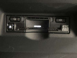 高速道路で便利な【ETC2.0】を装備しています。光ビーコン搭載で渋滞情報などナビゲーションと連動することで機能も充実いたします。他、観光施設に立ち寄るための高速料金割引サービス等もございます。
