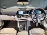 ☆センターパネルを運転席側に僅かに傾けたBMW独特のインパネ☆【駆け抜ける歓び】はここからもスタートしております☆
