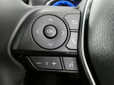 Bluetooth接続でハンドルを握ったままステアリングスイッチで電話のワイヤレス通信が可能です。