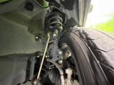 お車を安心してお乗りいただく為には、足回りの定期点検が欠かせません。サービスサポート(有償保証)では無料点検もご提供しており、安心のカーライフをお過ごしいただけるサポート体制が整っています。